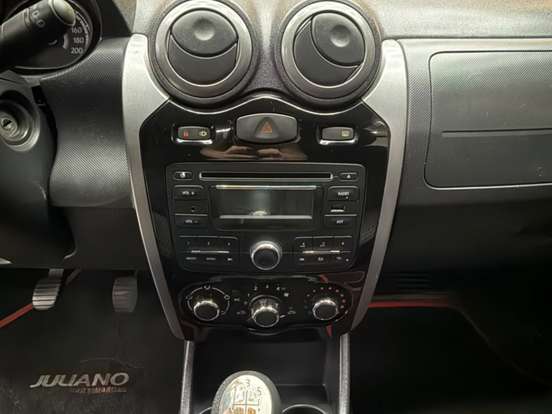 RENAULT-SANDERO-1.6 EXPRESSION 8V FLEX 4P MANUAL RENAULT-SANDERO-2013
