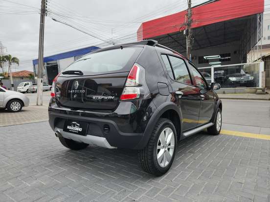 RENAULT-SANDERO-1.6 STEPWAY 16V FLEX 4P AUTOMÁTICO RENAULT-SANDERO-2012