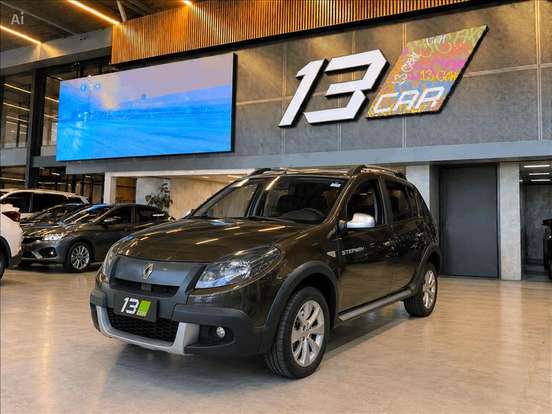 RENAULT-SANDERO-2012