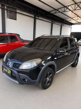 RENAULT-SANDERO-2010