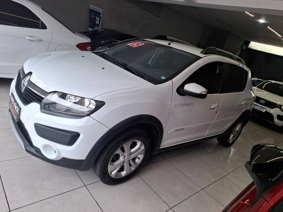 RENAULT SANDERO 1.6 STEPWAY 8V FLEX 4P AUTOMATIZADO