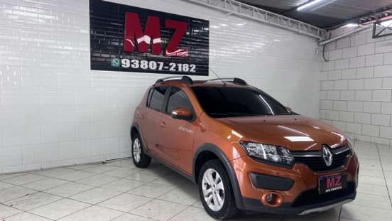 RENAULT-SANDERO-2014