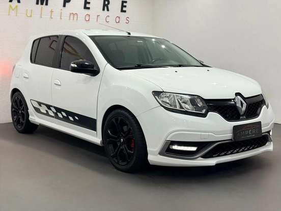 RENAULT-SANDERO-2015