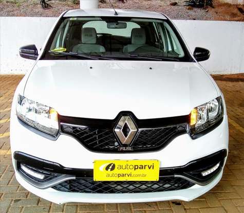 RENAULT-SANDERO-2015
