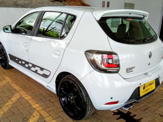 RENAULT-SANDERO-2.0 16V HI-FLEX RS MANUAL RENAULT-SANDERO-2015