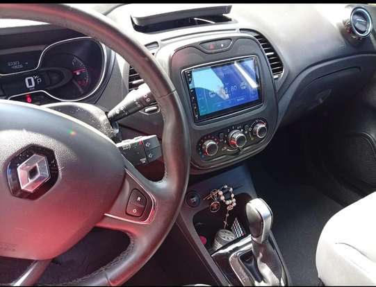RENAULT-CAPTUR-2018