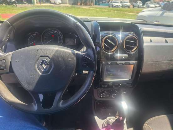 RENAULT-DUSTER-2017
