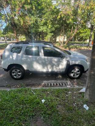 RENAULT-DUSTER-2022