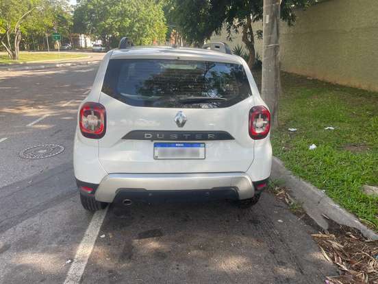 RENAULT-DUSTER-2022