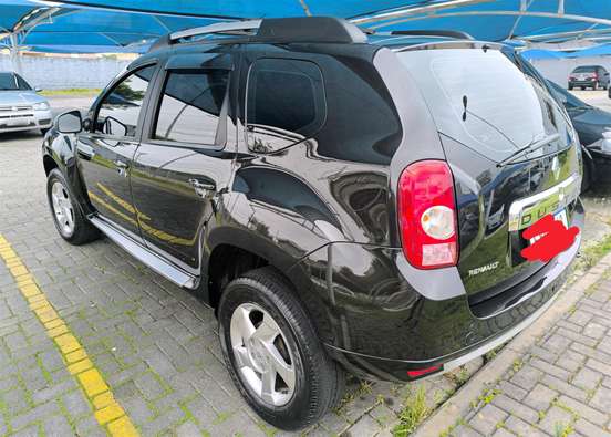 RENAULT-DUSTER-2014