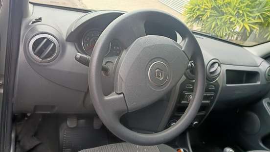 RENAULT-LOGAN-1.0 EXPRESSION 16V FLEX 4P MANUAL RENAULT-LOGAN-2012