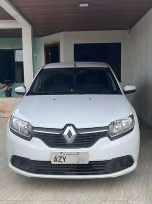 RENAULT-LOGAN-2014