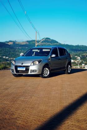 RENAULT SANDERO 1.0 EXPRESSION 16V FLEX 4P MANUAL