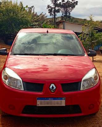 RENAULT-SANDERO-2010