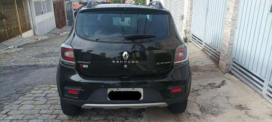 RENAULT-SANDERO-2015
