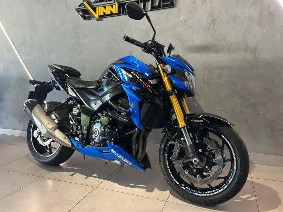 SUZUKI GSX-S750A 