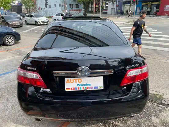 TOYOTA-CAMRY-2010