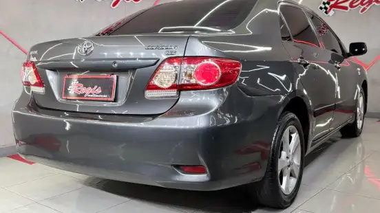 TOYOTA-COROLLA-2012