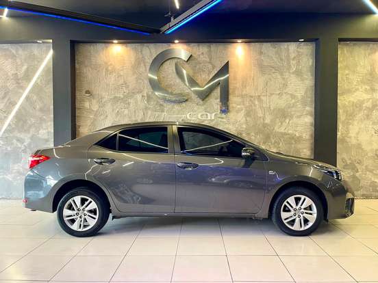 TOYOTA-COROLLA-2014