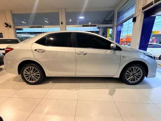 TOYOTA-COROLLA-2015