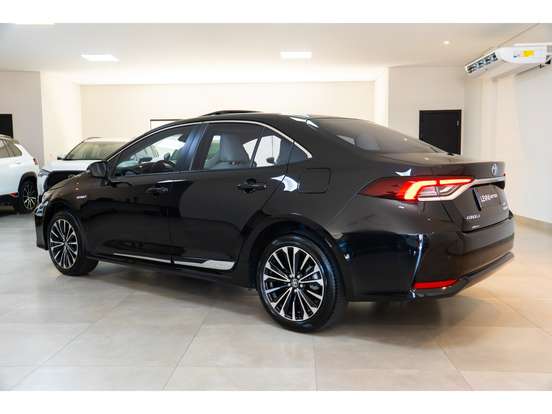 TOYOTA-COROLLA-2023