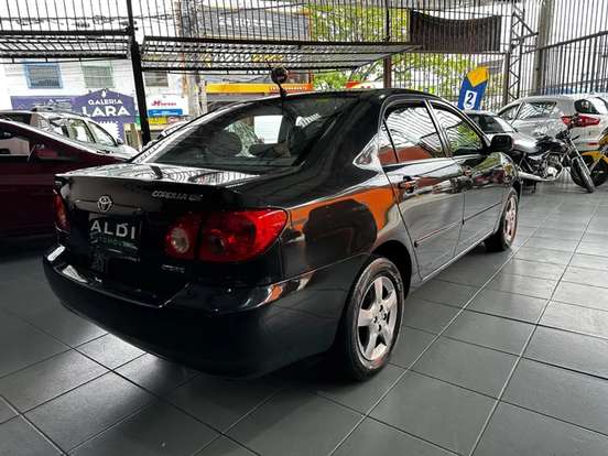 TOYOTA-COROLLA-2005