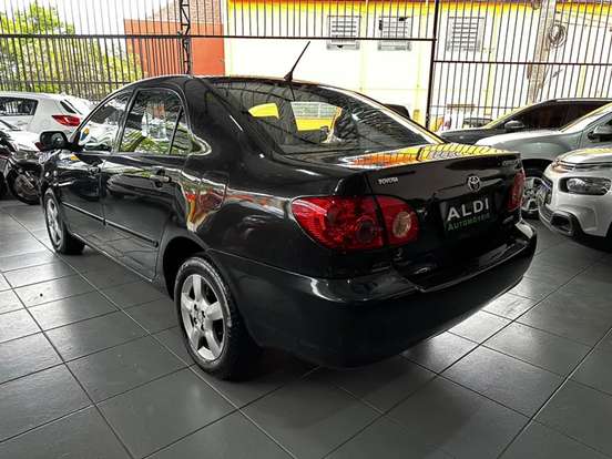 TOYOTA-COROLLA-2005