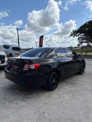 TOYOTA-COROLLA-2013