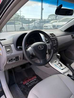 TOYOTA-COROLLA-2013