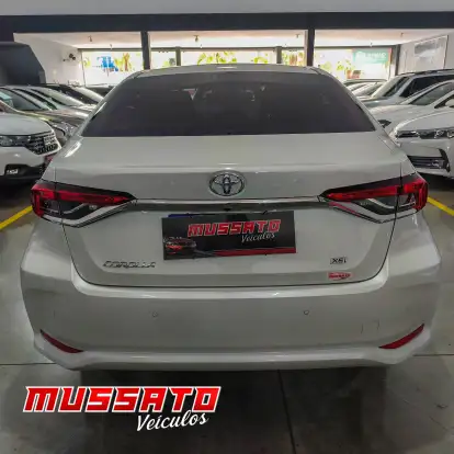 TOYOTA-COROLLA-2024