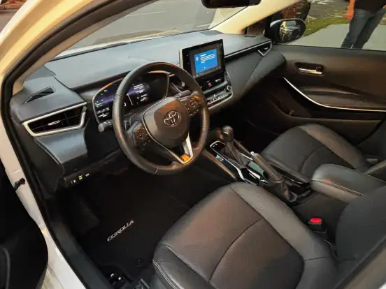 TOYOTA-COROLLA-2023