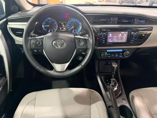 TOYOTA-COROLLA-2015