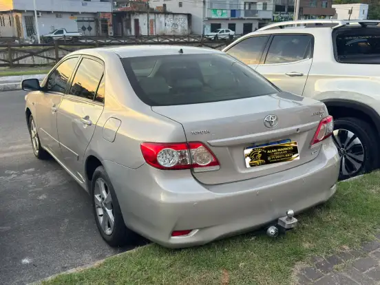TOYOTA-COROLLA-2012