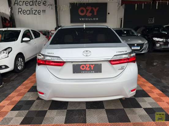 TOYOTA-COROLLA-2.0 ALTIS 16V FLEX 4P AUTOMÁTICO TOYOTA-COROLLA-2017