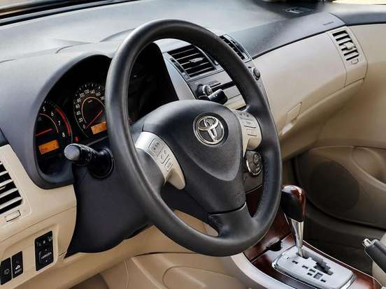 TOYOTA-COROLLA-2.0 ALTIS 16V FLEX 4P AUTOMÁTICO TOYOTA-COROLLA-2011