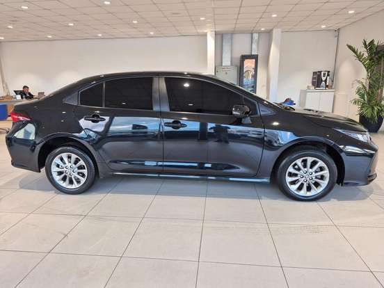 TOYOTA-COROLLA-2024