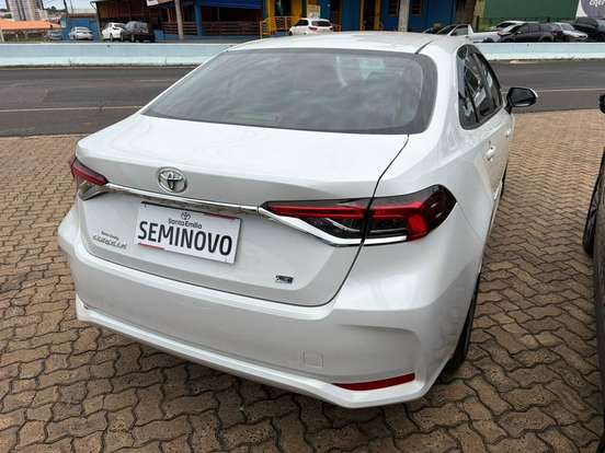 TOYOTA-COROLLA-2021