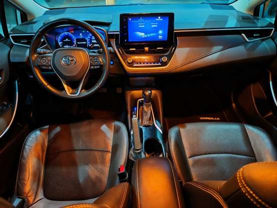 TOYOTA-COROLLA-2023