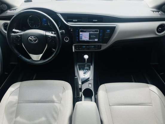 TOYOTA-COROLLA-2017