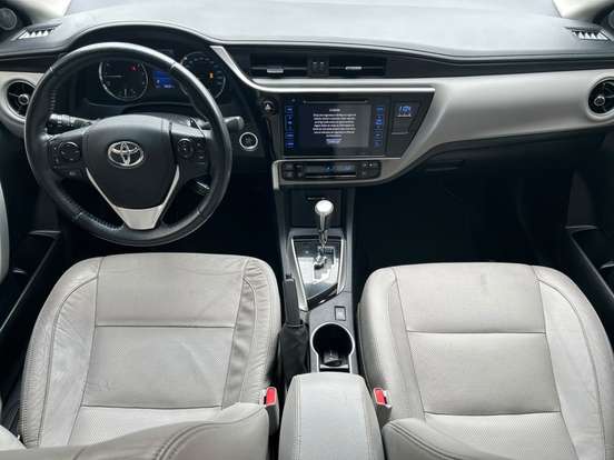 TOYOTA-COROLLA-2017
