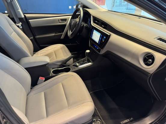 TOYOTA-COROLLA-2017