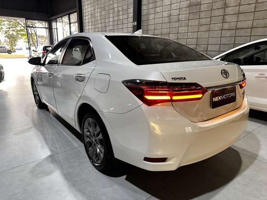 TOYOTA-COROLLA-2018