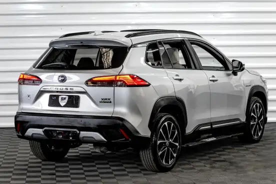 TOYOTA-COROLLA CROSS-2023