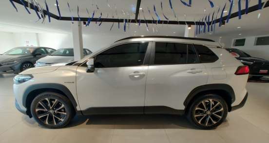 TOYOTA-COROLLA CROSS-2021