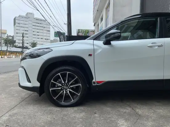 TOYOTA-COROLLA CROSS-2024