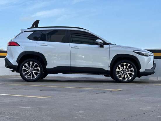 TOYOTA-COROLLA CROSS-2021