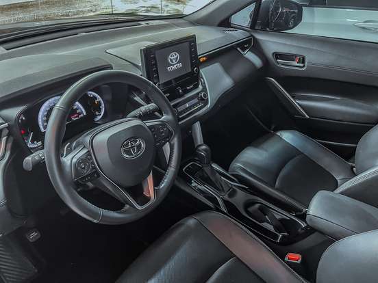 TOYOTA-COROLLA CROSS-2022