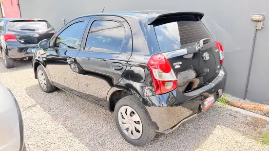 TOYOTA-ETIOS-2018