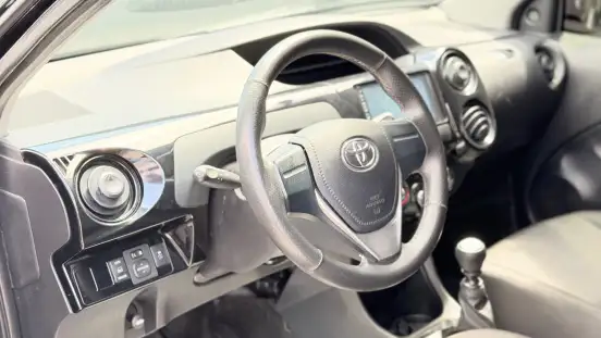 TOYOTA-ETIOS-2018