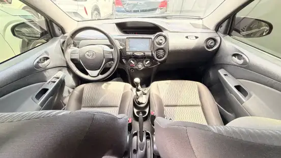 TOYOTA-ETIOS-2018